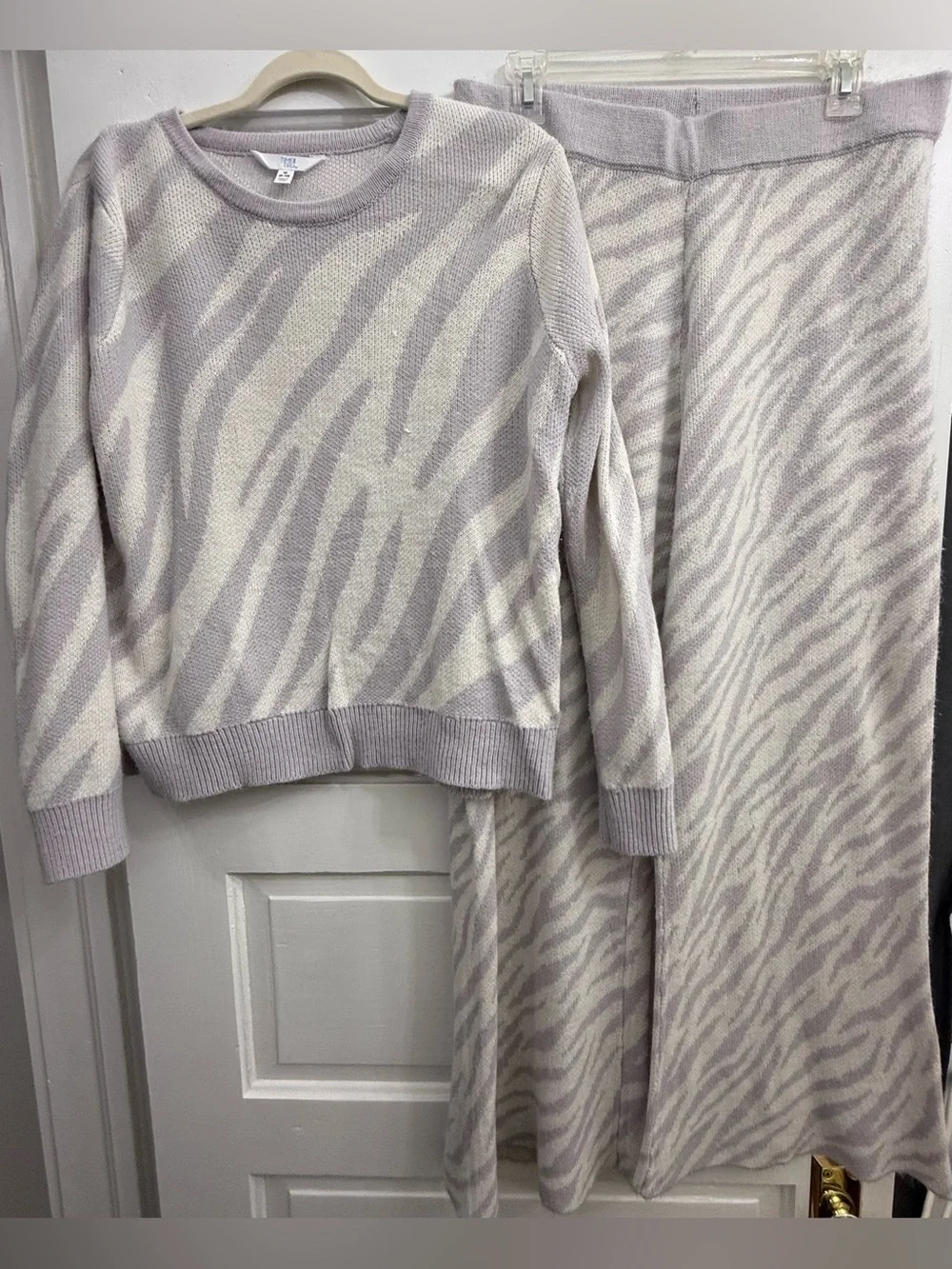 Time and Tru Lavender and Cream Zebra Knit Sweater Set